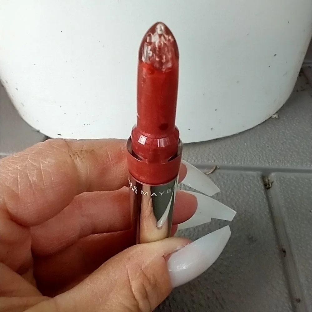 Women's Maybelline shine seduction glossy lipcolor